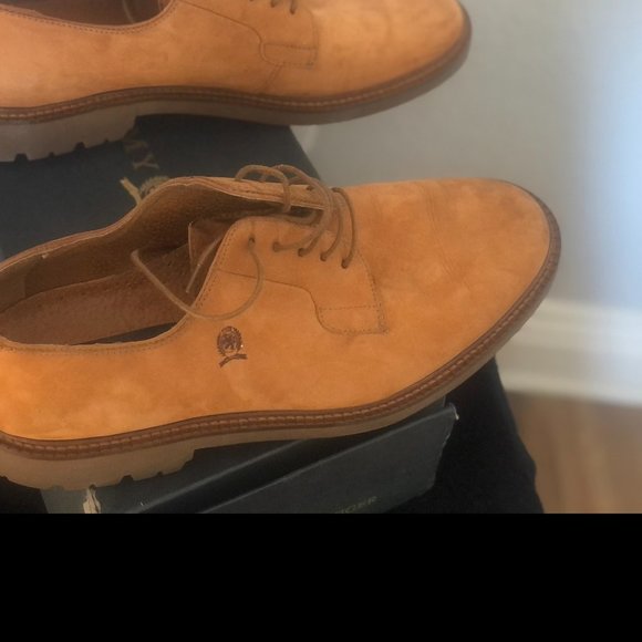 TOMMY HILFIGHER OXFORD SUEDE MEN;S SHOES. SIZE 13 - Picture 2 of 8